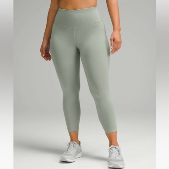 NWT Lululemon Wunder Train Contour Fit 25” Leggings in Palm Court - Picture 1 of 7